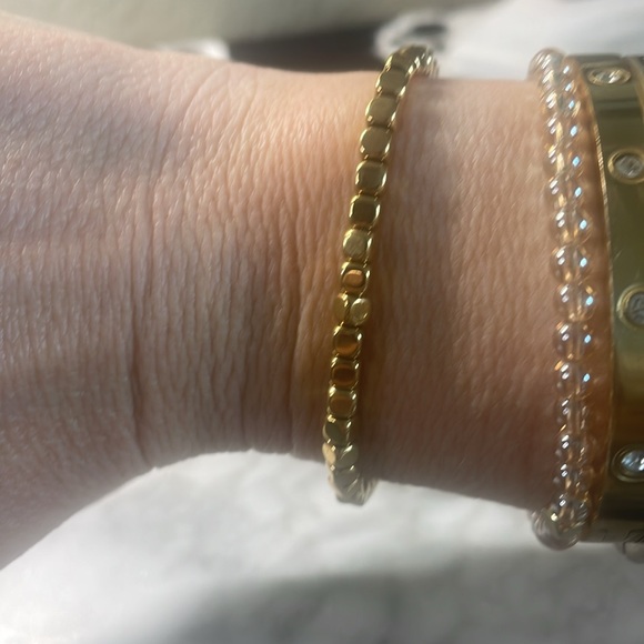 Hematite gold cube bracelet - Picture 2 of 4